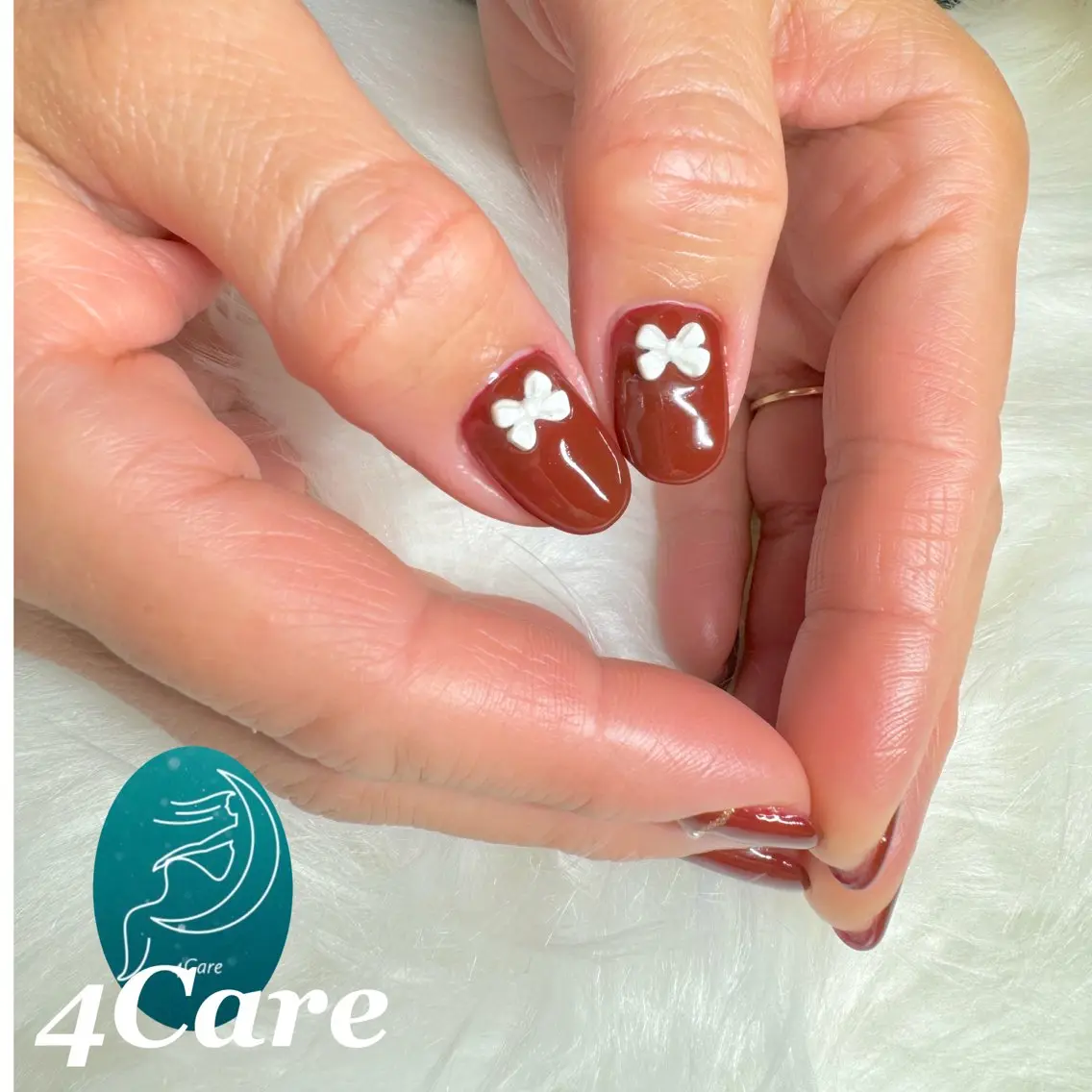 ネイル ハンドネイル 4Care Yのネイルデザイン