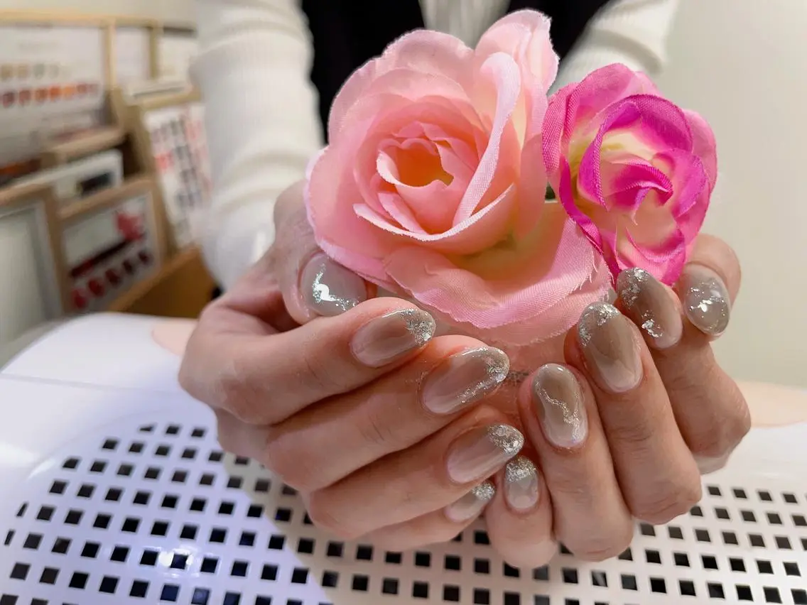 ネイル フレンチネイル ラメ(グリッター) シンプルネイル 絢佳 nailのネイルデザイン