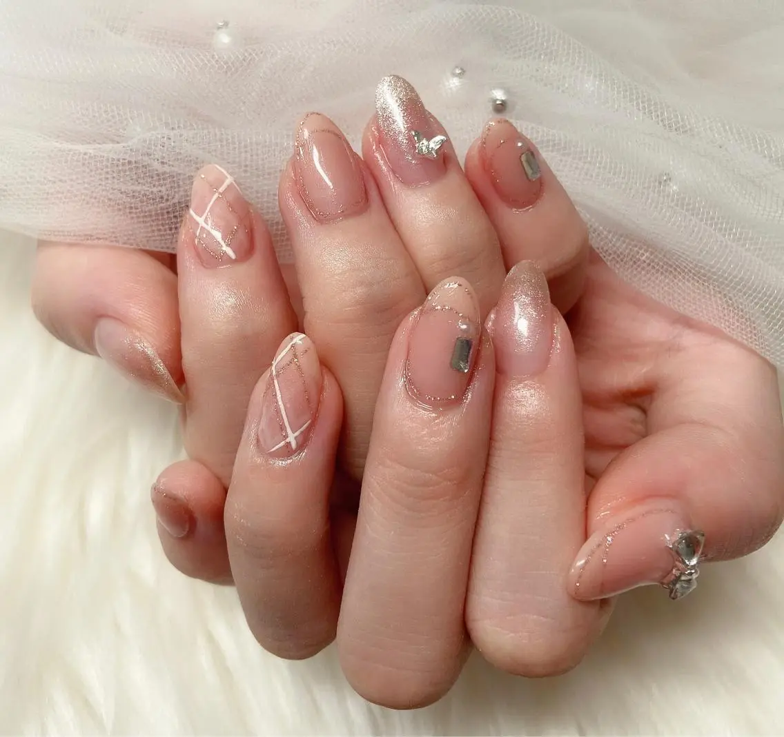 ネイル ハンドネイル ＆ME アンドミーのネイルデザイン