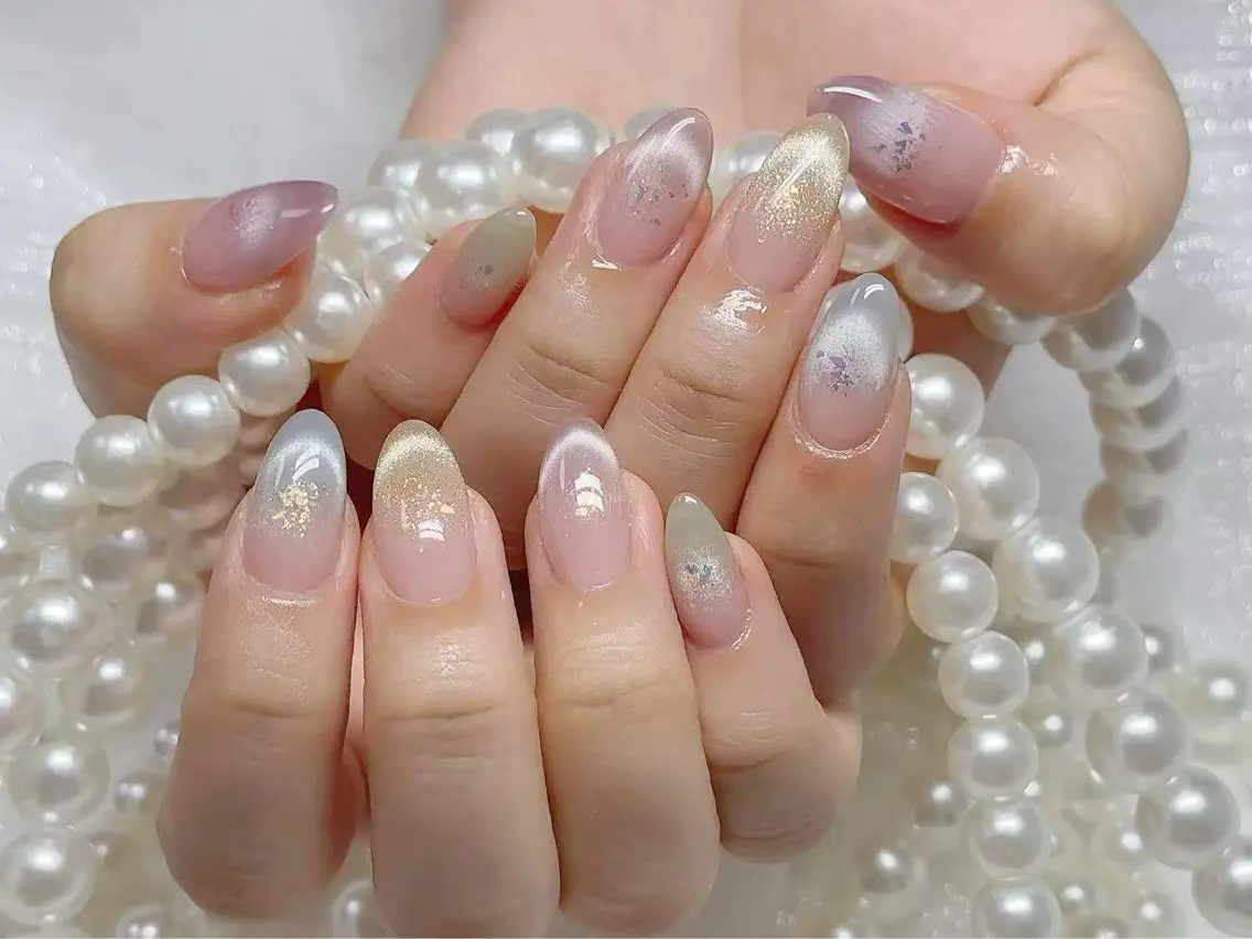 ネイル アートネイル クリアネイル 成人式 長さ出し フラッシュネイル かすみ ✨のネイルデザイン