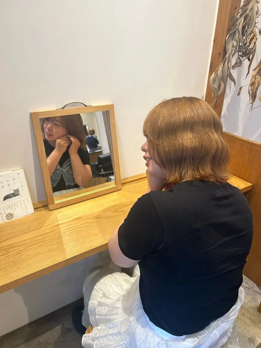 ミディアム カラー ベージュカラー 田中 琴鈴のヘアスタイル