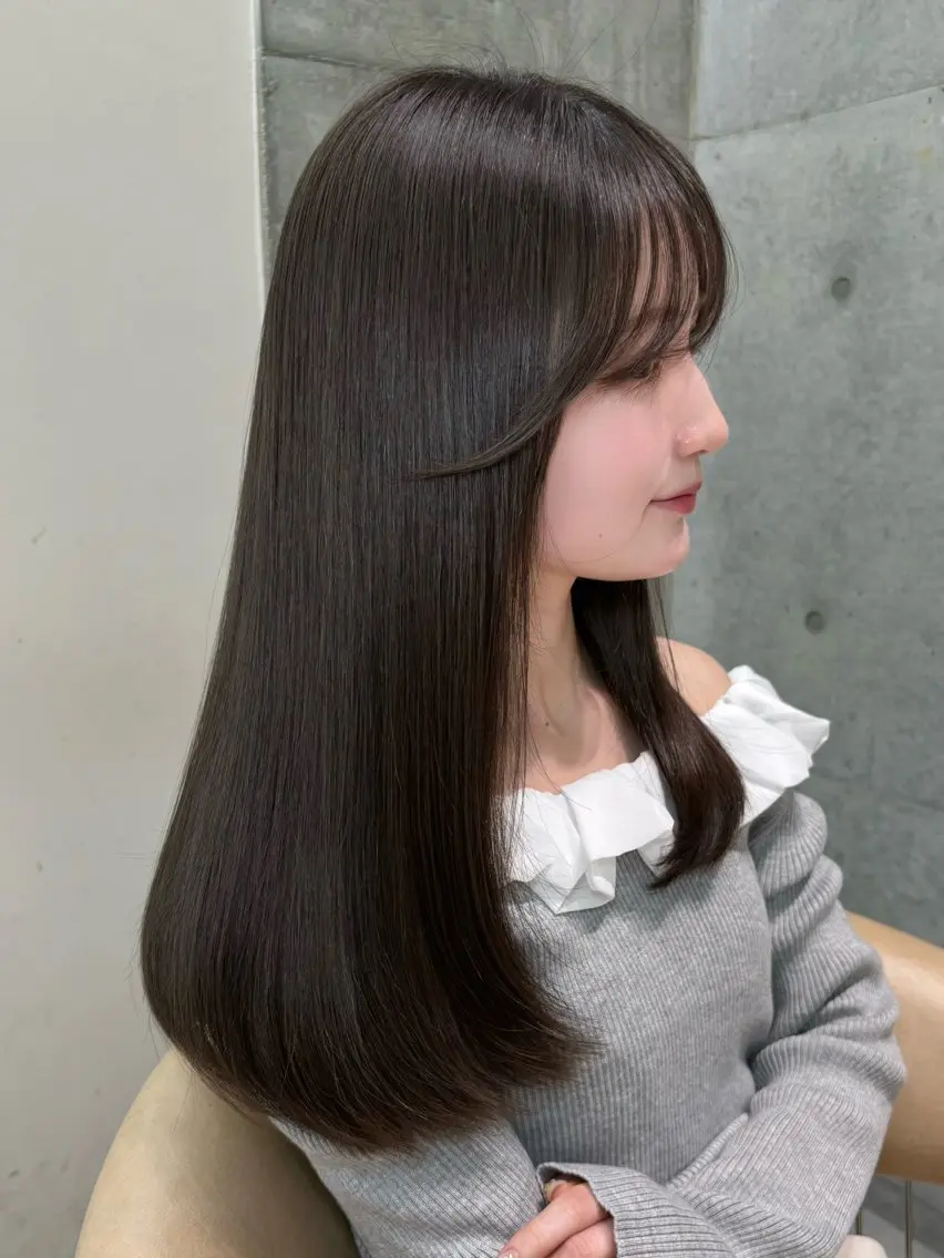 ロング カット ヘアカラー 縮毛矯正 福岡縮毛矯正✨️ ストレート 向井和輝のヘアスタイル