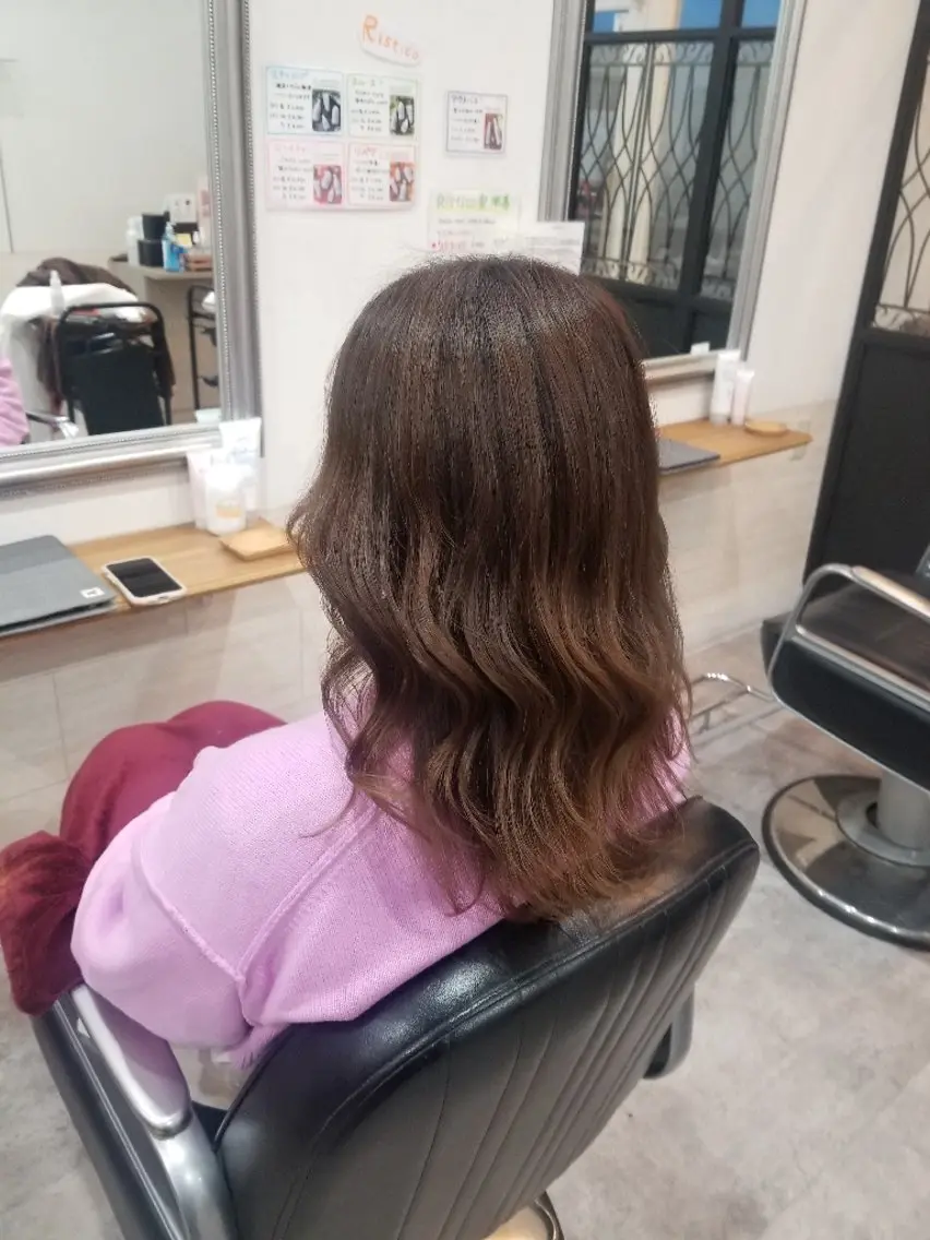 ロング カット 暖色🍎透明感カラー 🩵小林かりんのヘアスタイル