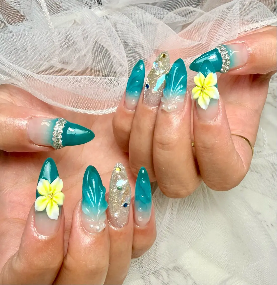 ネイル アニマル柄 アートネイル チークネイル フラッシュネイル フラッシュマグ Mai’s nailのネイルデザイン
