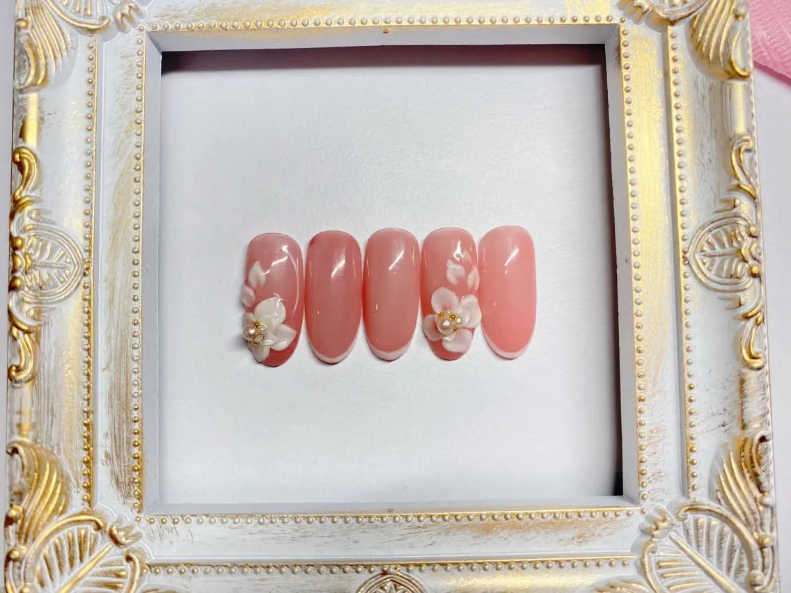 ネイル フラワーネイル ブライダルネイル Nail salon MEGUMIのネイルデザイン