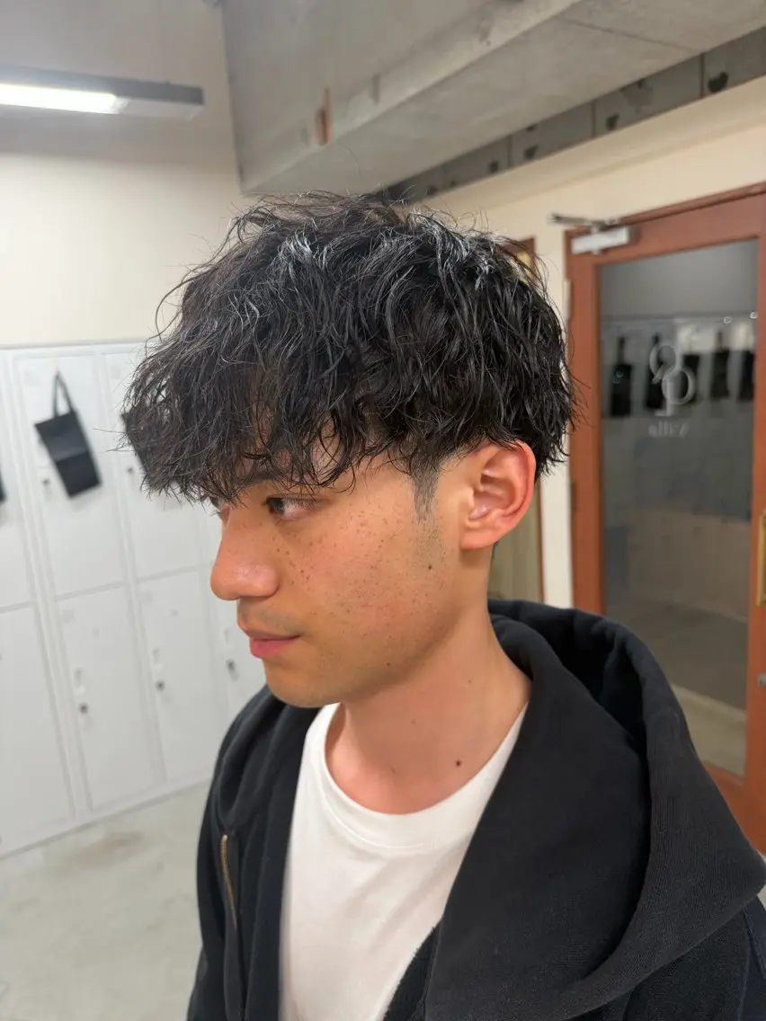 ロング カラー パーマ カット パーマ パーマ特別価格🔥 宇宙のヘアスタイル