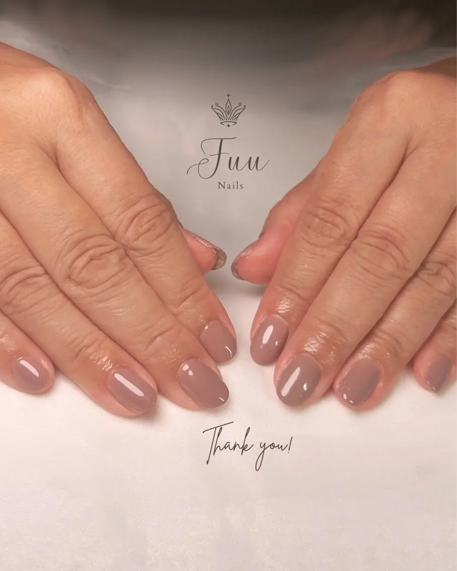 ネイル オフィスネイル ワンカラーネイル シンプルネイル 犬のいるネイルサロン Fuu nailsのネイルデザイン