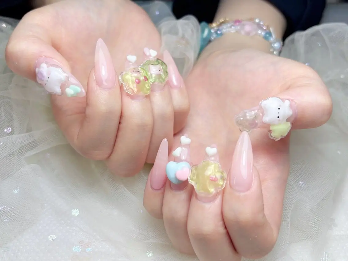 【チップ長さ出し】120分ワンカラー＋パーツ つけ放題（6本）💎「ミニモ学割」の写真