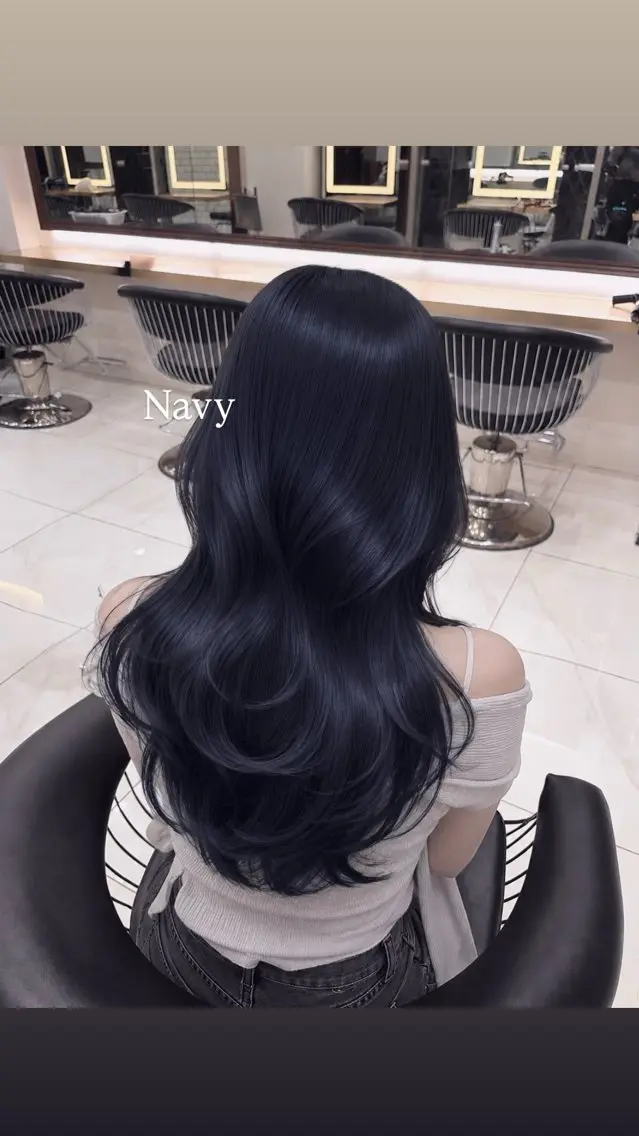 ロング カラー ヘアカラー トリートメント 🫧寒色カラー/透明 感ブラック/Risaのヘアスタイル