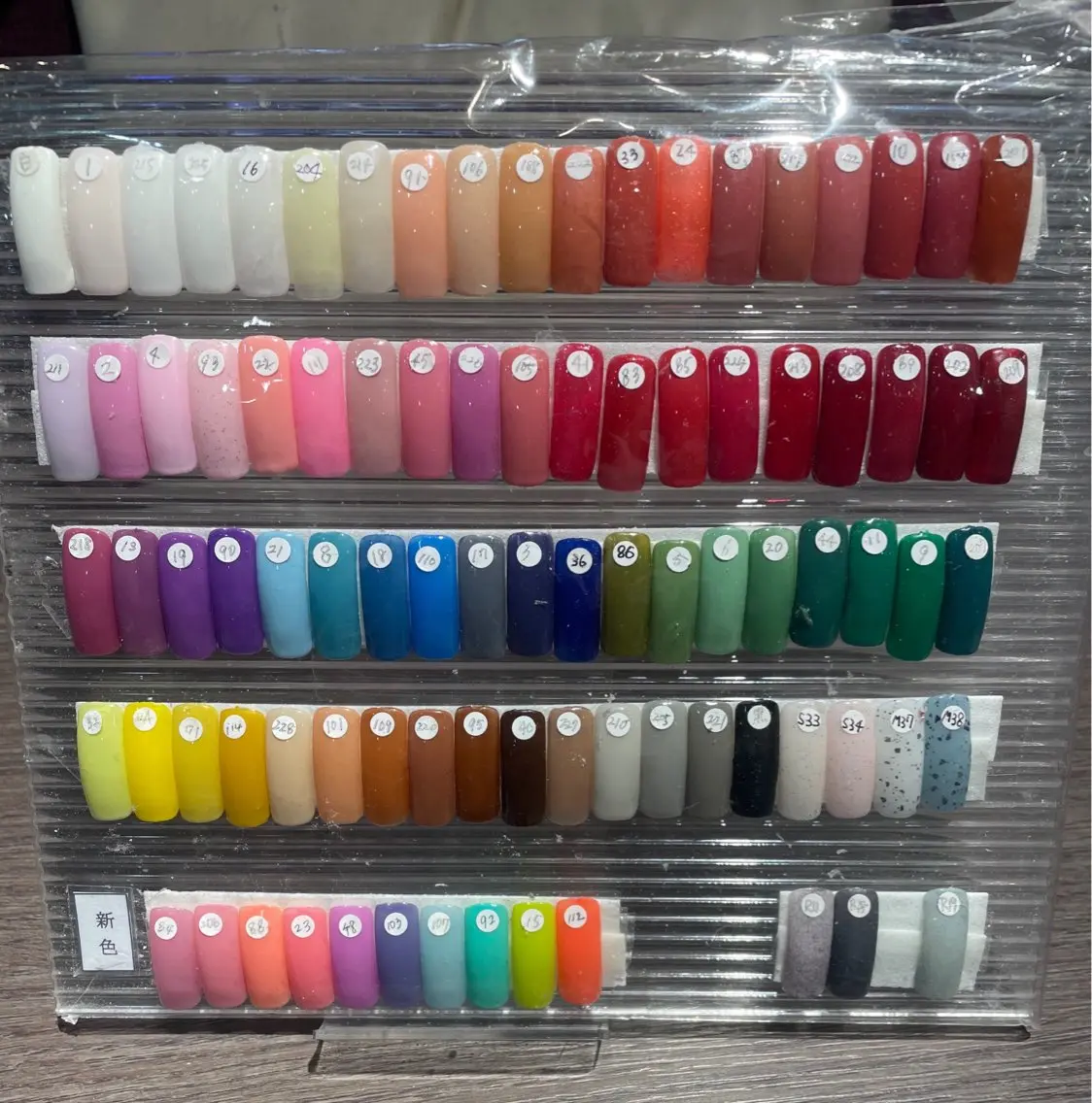 ネイル ネイルドシレラ アルパーク店[徳本］のネイルデザイン