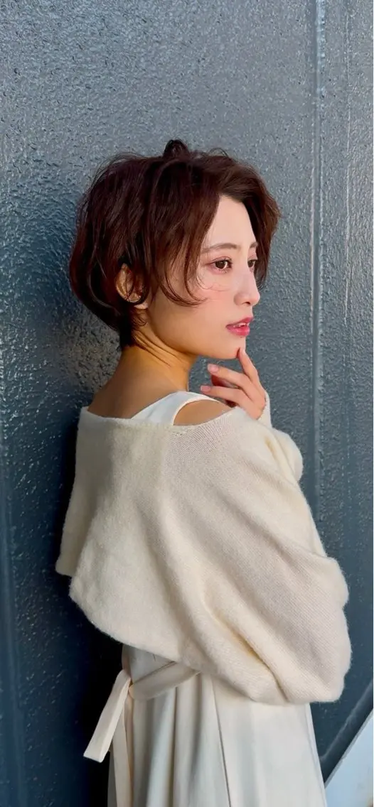 ショート カット ヘアカラー トリートメント RAISE by_WHITEのヘアスタイル
