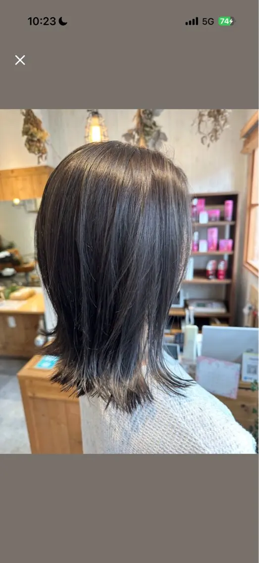 カラー ヘアカラー はやさか しおんのヘアスタイル