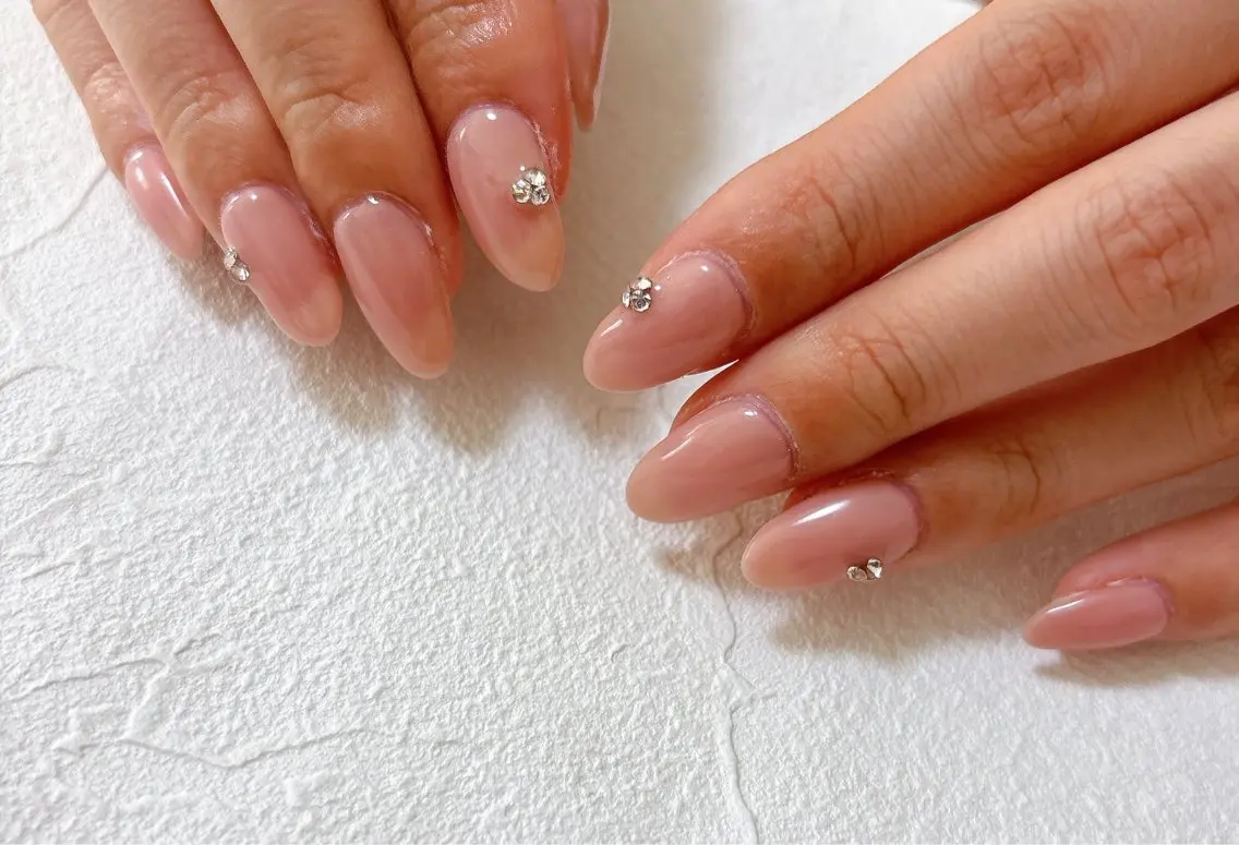 ネイル ジェルネイル マグネットネイル パラジェル ストーンネイル バレンタイン ハンドネイル kiki nail &brow二子玉川の眉毛・アイブロウイメージ