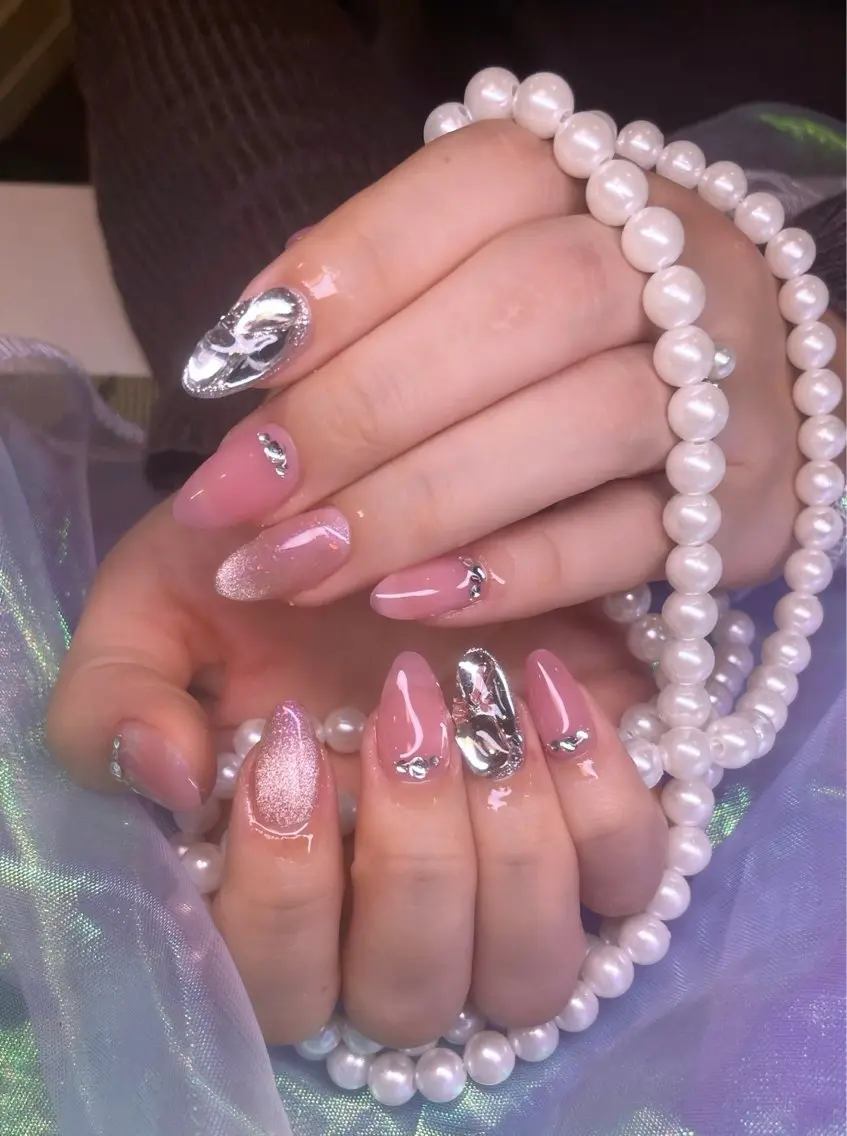 ネイル 長さ出し フットネイル フレンチネイル ジェルネイル ガラスフレンチ More Glam渋谷店のネイルデザイン