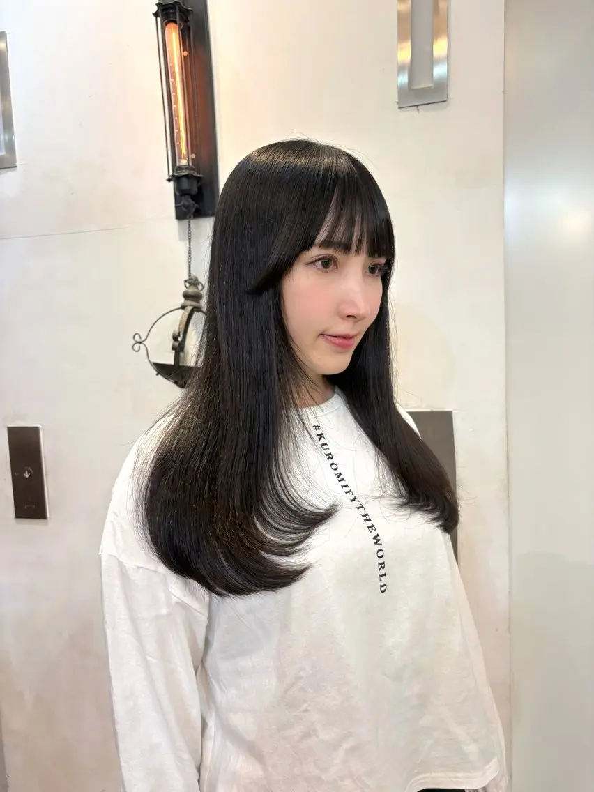 ロング rena/レイヤー /顔まわりのヘアスタイル