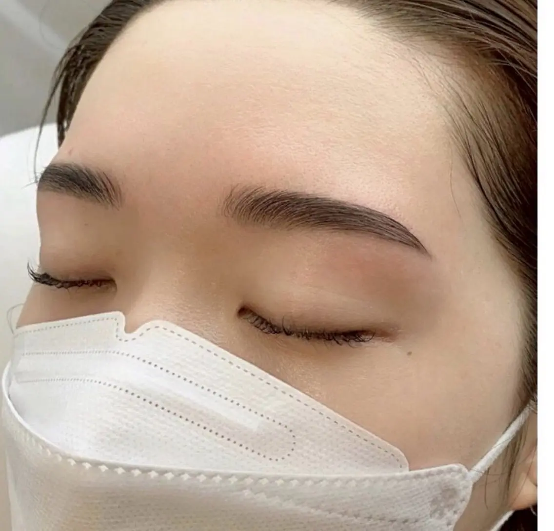 アイブロウ ワックス脱毛 眉カット その他(アイブロウ) 富田 あかりの眉毛・アイブロウイメージ