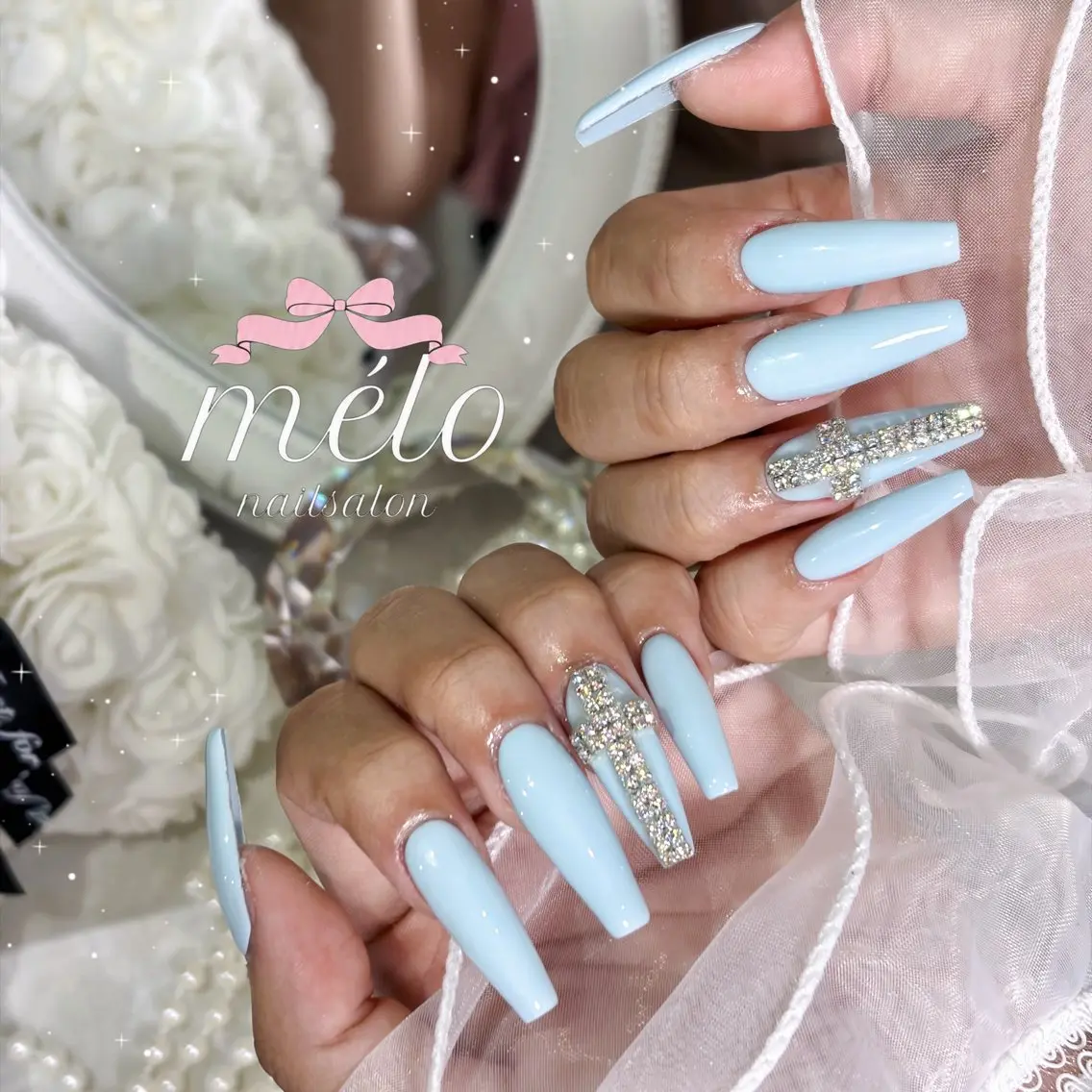 ネイル 𝒦𝐸𝐼𝒩𝒜 ♡のネイルデザイン