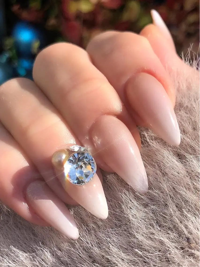 ちゅるちゅる✨ベイビーブーマーネイル💅オフ込み✨の写真