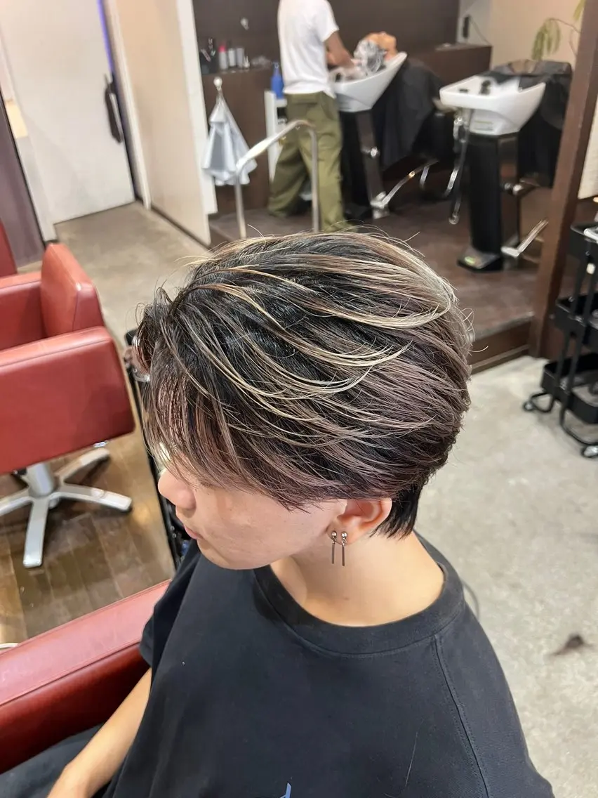 ミディアム カラー メンズ カット ヘアカラー 湘南のパーマ職人 🔥清水琉葵🔥のヘアスタイル