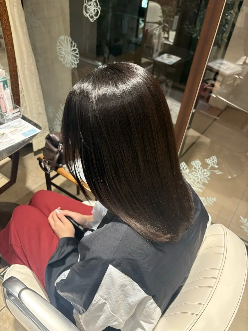 セミロング 桜栄 ほのかのヘアスタイル