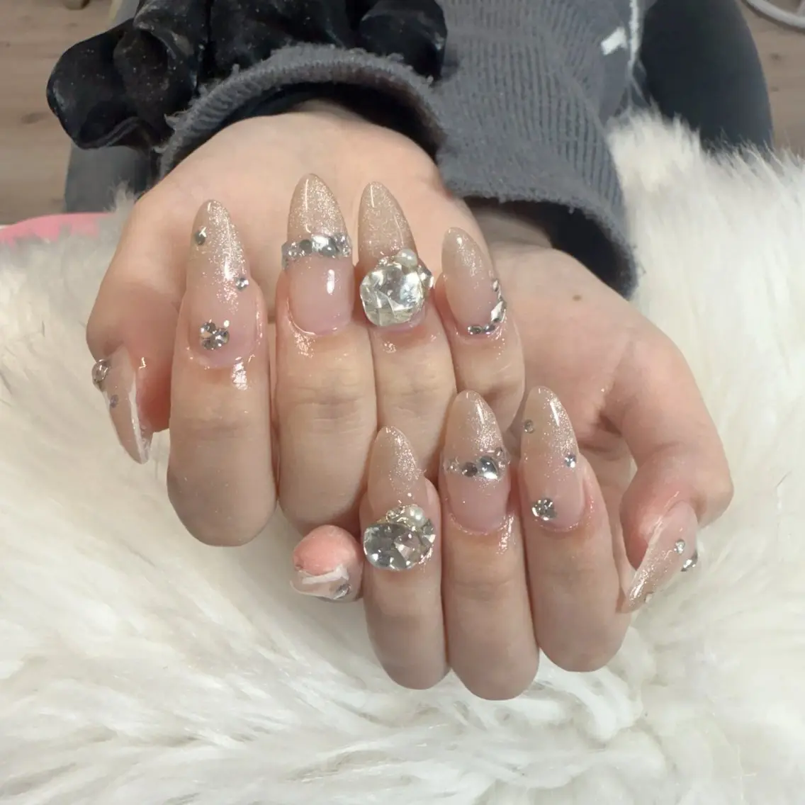 ネイル ハンドネイル 🎀nana🫧 ワンホンネイル🎀のネイルデザイン