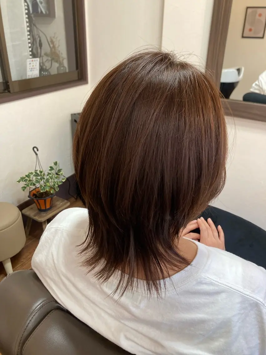 ミディアム カット ヘアカラー 池岡 洋子のヘアスタイル