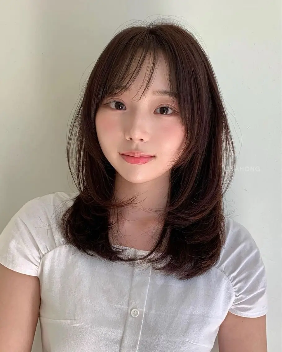 セミロング 人見知りさんでも安心 奥田 里佳子のヘアスタイル