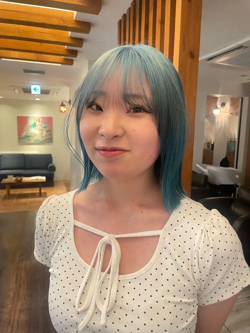 ショート カラー ブルーカラー ヘアカラー リカ/ハイトーン ・オリーブ🍀のヘアスタイル
