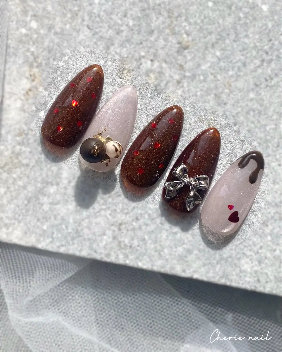 ネイル ブラウン フラッシュネイル ジェルネイル ハート バレンタイン Cherienail yunaのネイルデザイン
