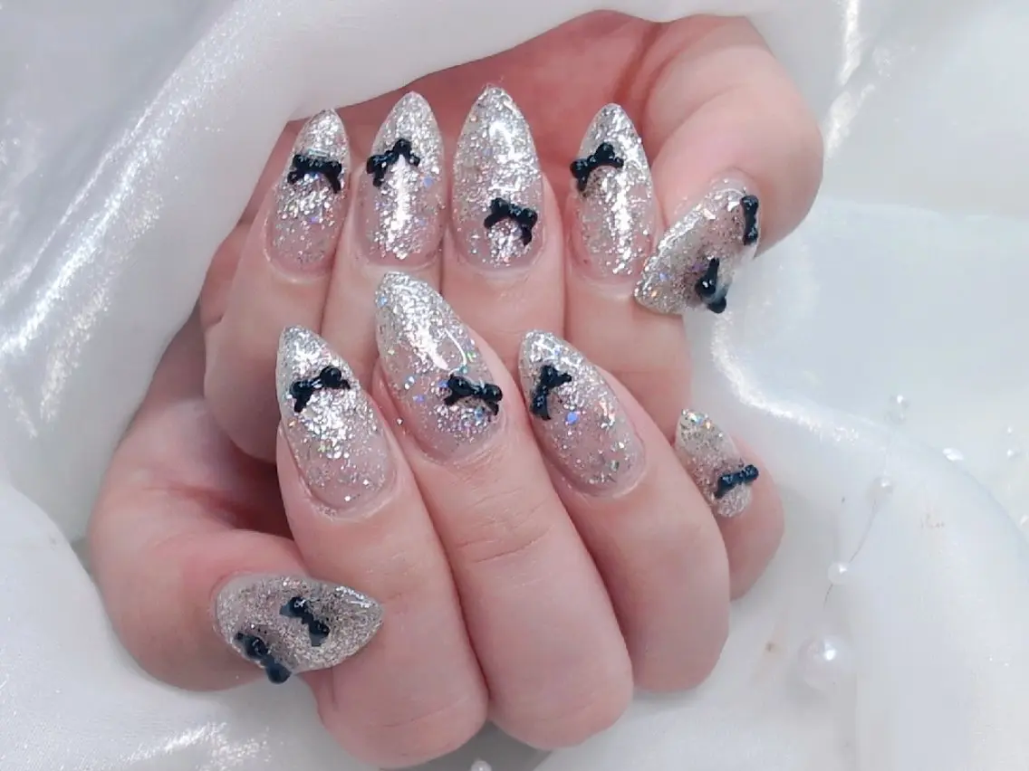 ネイル 長さ出し ジェルネイル キラキラネイル ラメ(グリッター) ニュアンスネイル Chouette Nailのネイルデザイン
