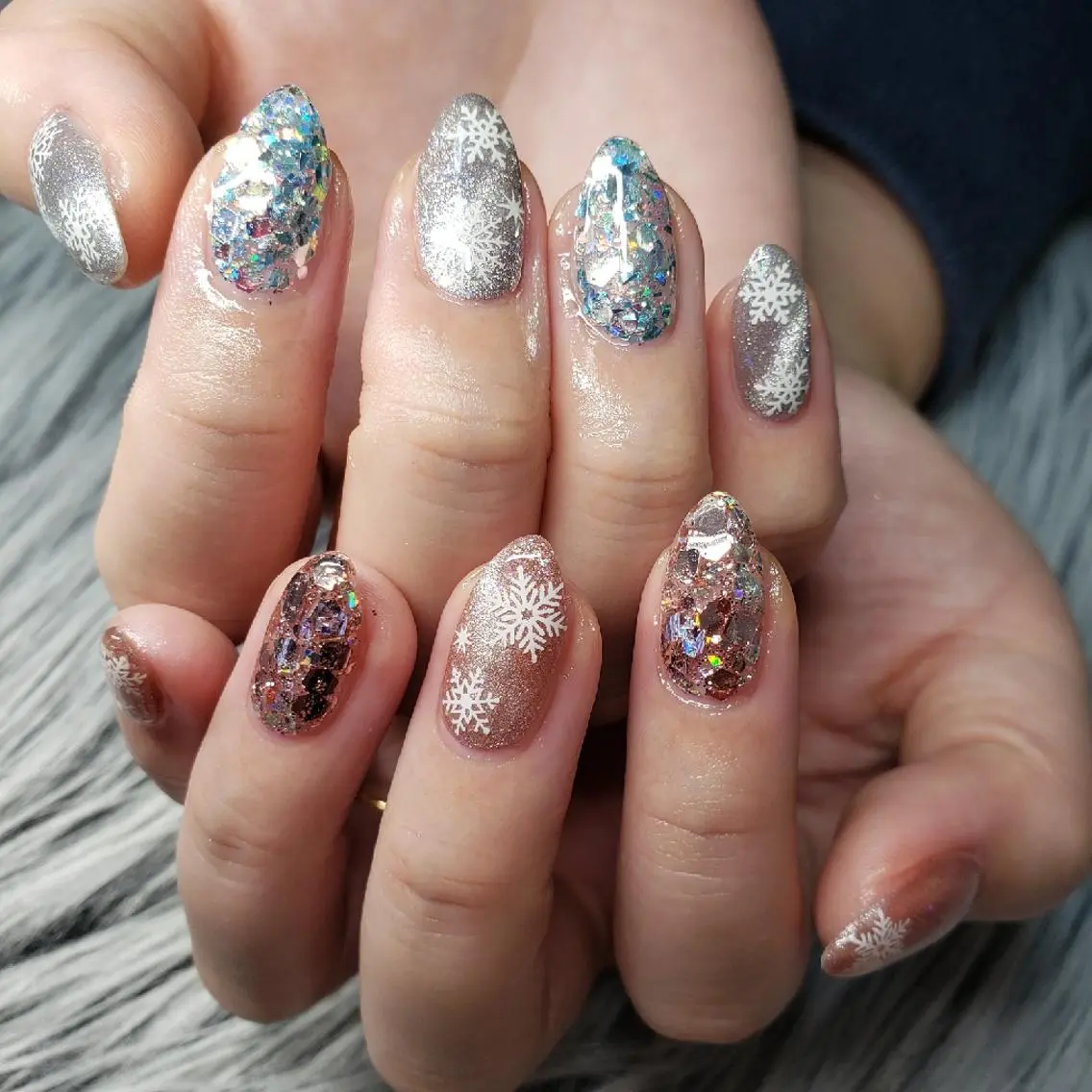 ネイル キラキラネイル マグネットネイル 冬ネイル Nail salon Coco【溝の口駅】のネイルデザイン