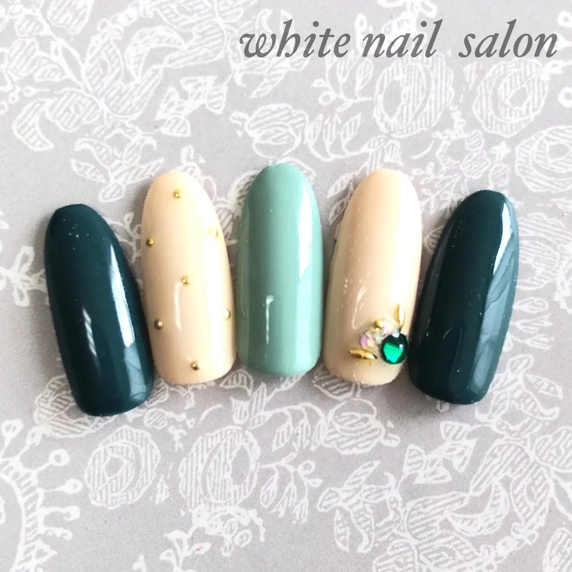 ネイル フットネイル ジェルネイル ハードジェル オフィスネイル スカルプネイル ハンドネイル white nail salonのネイルデザイン