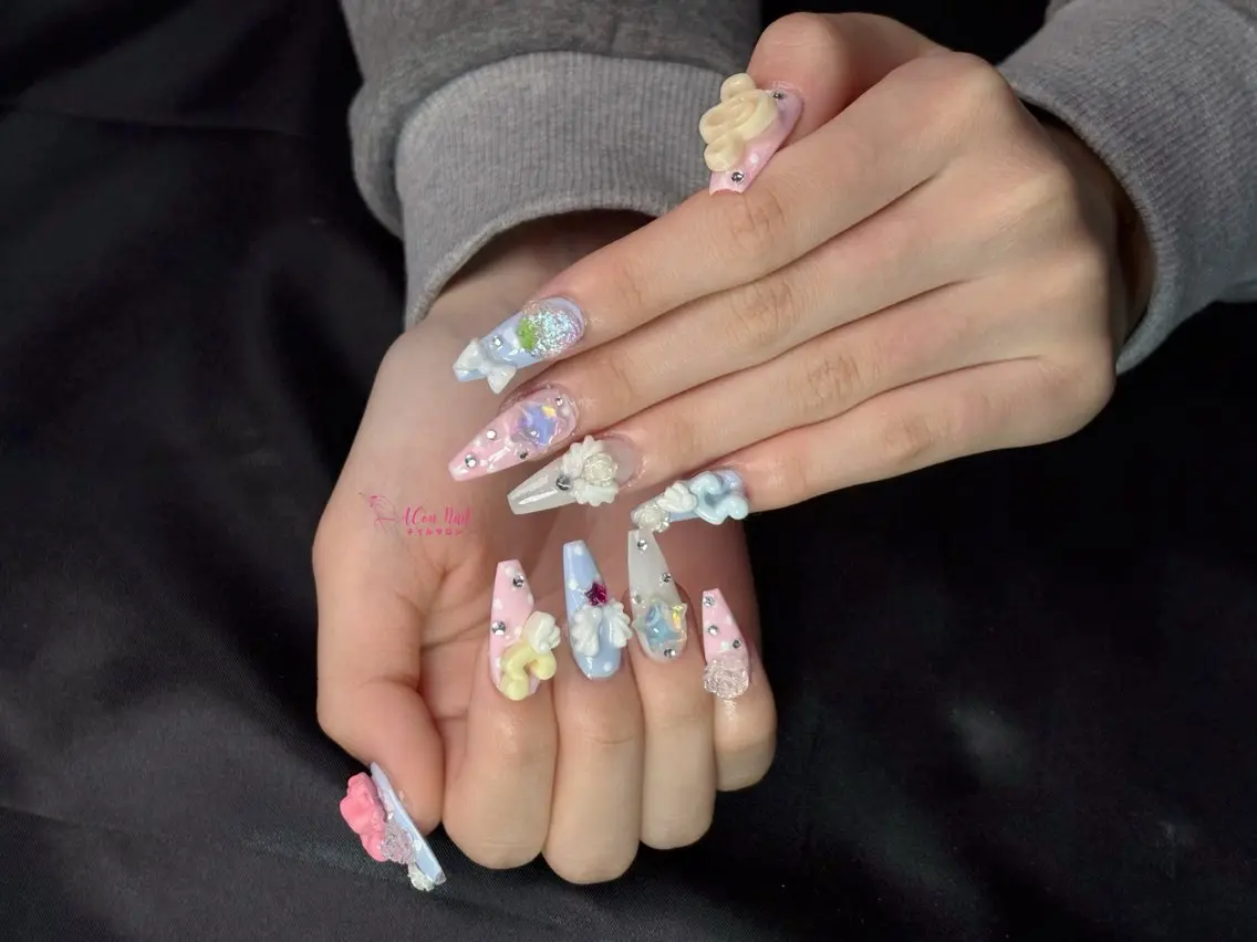 ネイル 桜ネイル 長さ出し フラワーネイル フレンチネイル ジェルネイル ハンドネイル ACon NailSalonのネイルデザイン