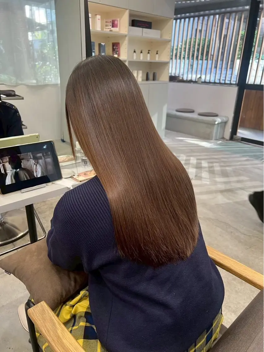 ロング パーマ 縮毛矯正 トリートメント 韓国×艶ハイトーンが かわいい✨️リオ🍒のヘアスタイル