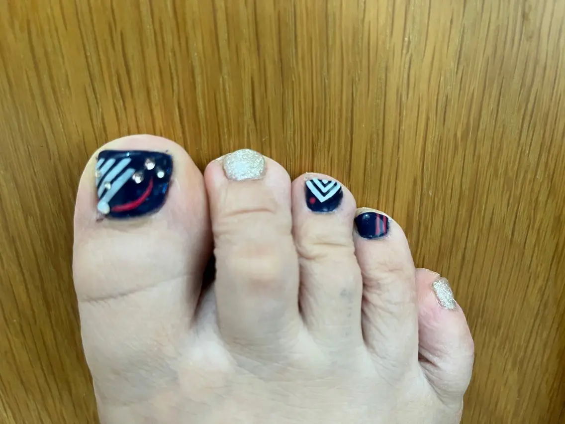 ネイル NAIL E + ROOMのネイルデザイン