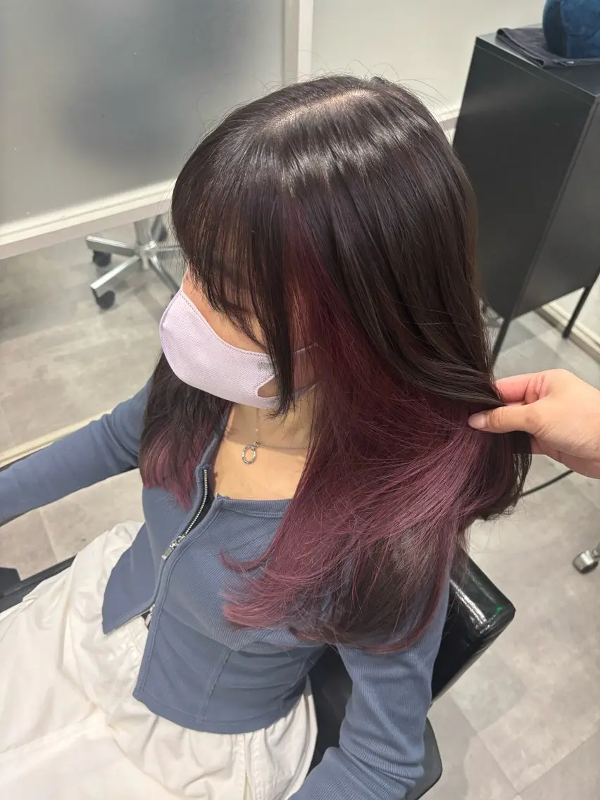 カラー インナーカラー 釜井 小春のヘアスタイル