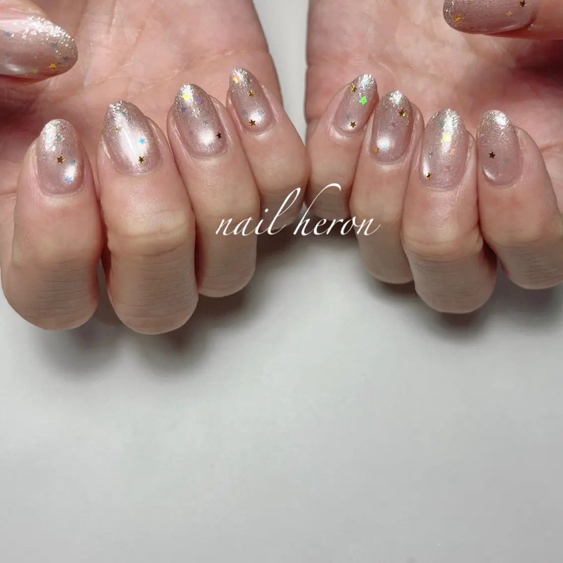 ネイル ホログラムネイル ハンドネイル saki_ nail heronのネイルデザイン
