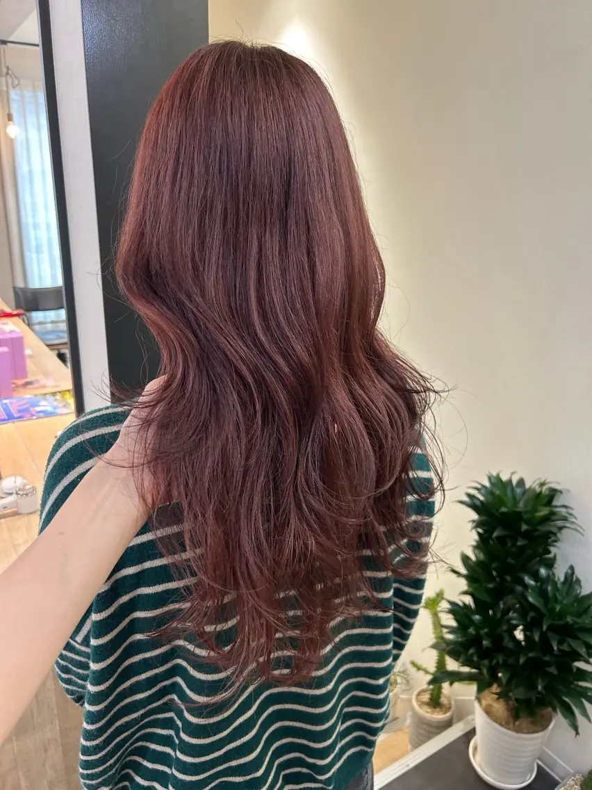 ロング カラー ベージュカラー ブリーチ ピンクカラー ピンクベージュ カット ヘアカラー トリートメント hubhair レイヤー/透明感のヘアスタイル