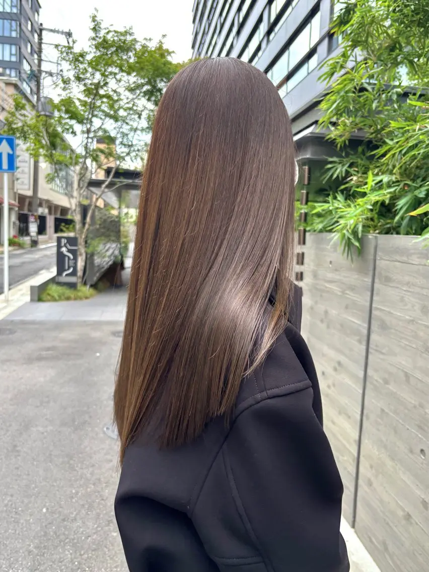 ロング カラー アッシュ アッシュブラウン ブラウンカラー 透明感カラー 髪質改善 カット ヘアカラー トリートメント HIYOSHI　✂︎ 艶髪職人のヘアスタイル