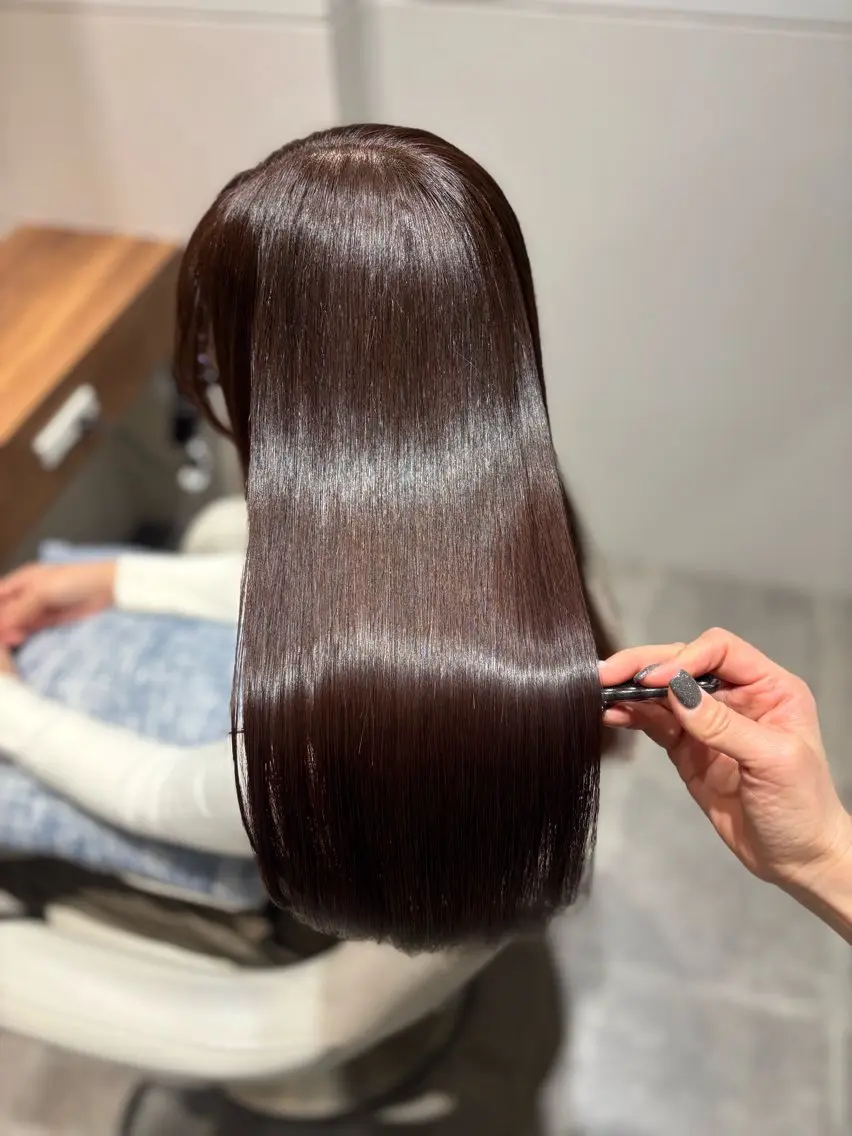 ロング ヘアカラー トリートメント 美髪ヘア 🤍erikaのヘアスタイル