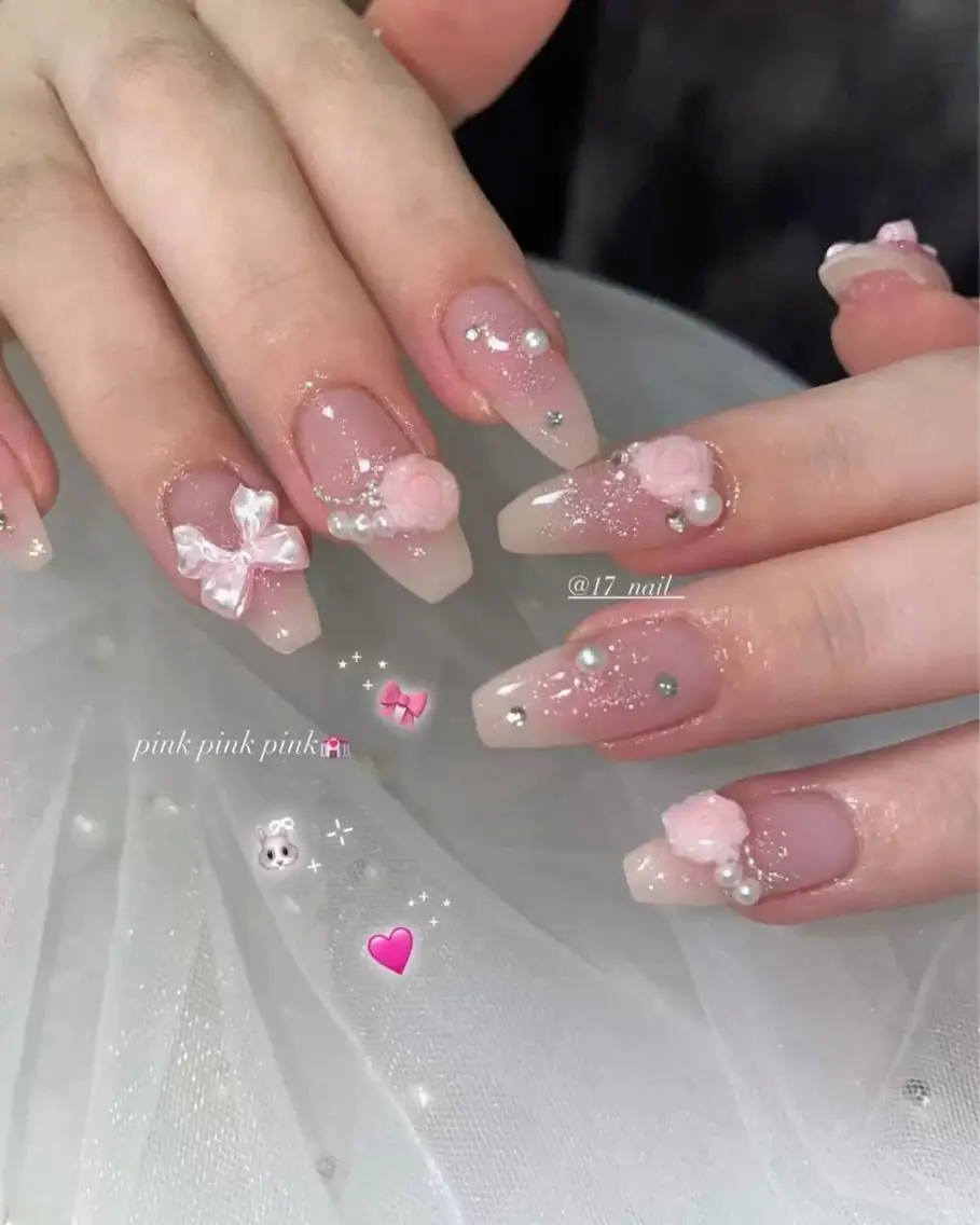 ネイル グラデーション ラメ(グリッター) マグネットネイル ミラーネイル ニュアンスネイル ハンドネイル Lumi de nailsのネイルデザイン