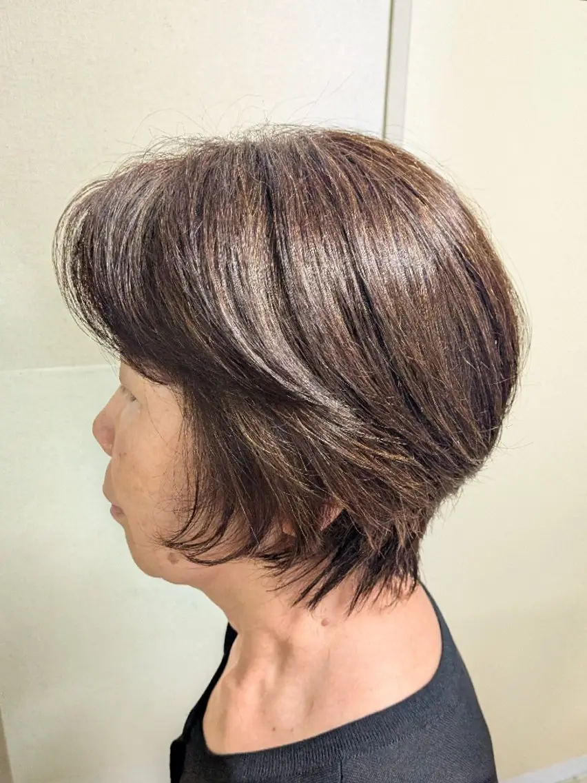 ショート 岡本 浩子のヘアスタイル