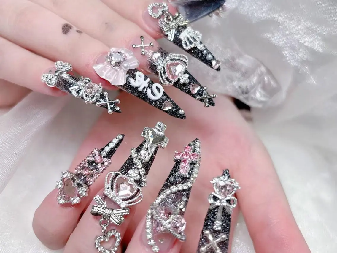 ネイル 成人式 マグネットネイル 大理石ネイル(マーブル) リボン 夏ネイル ハンドネイル ハンドケア k.bi nailsalonのネイルデザイン