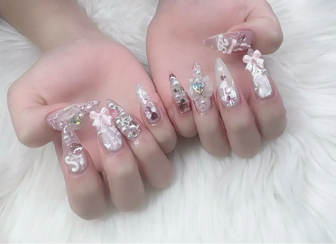 ネイル ハンドネイル フットネイル ハンドケア R salonのネイルデザイン