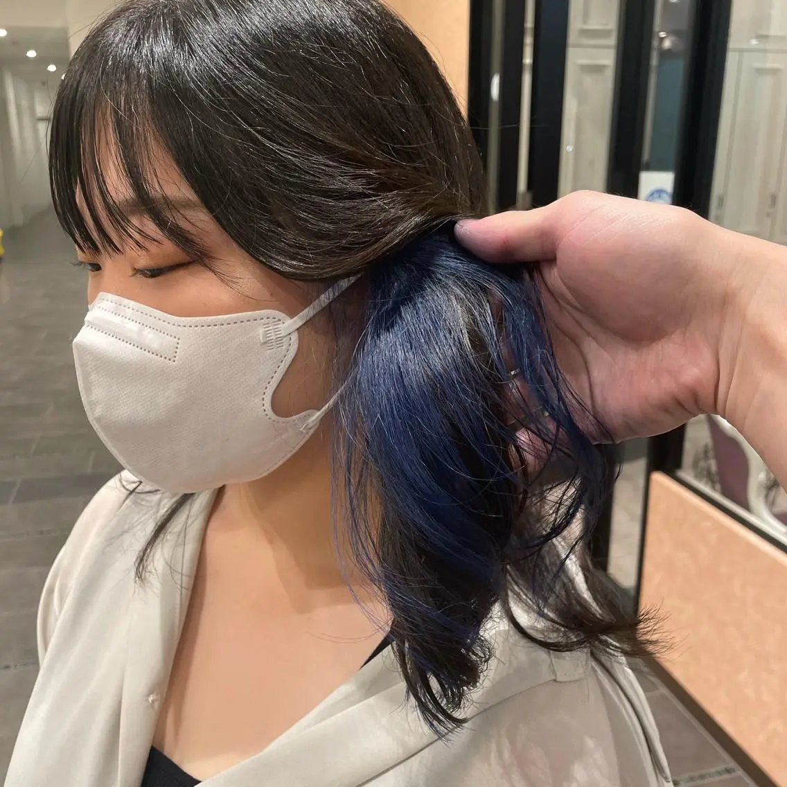 セミロング カラー ブルーカラー 梅田美容室/ ウルフカットのヘアスタイル