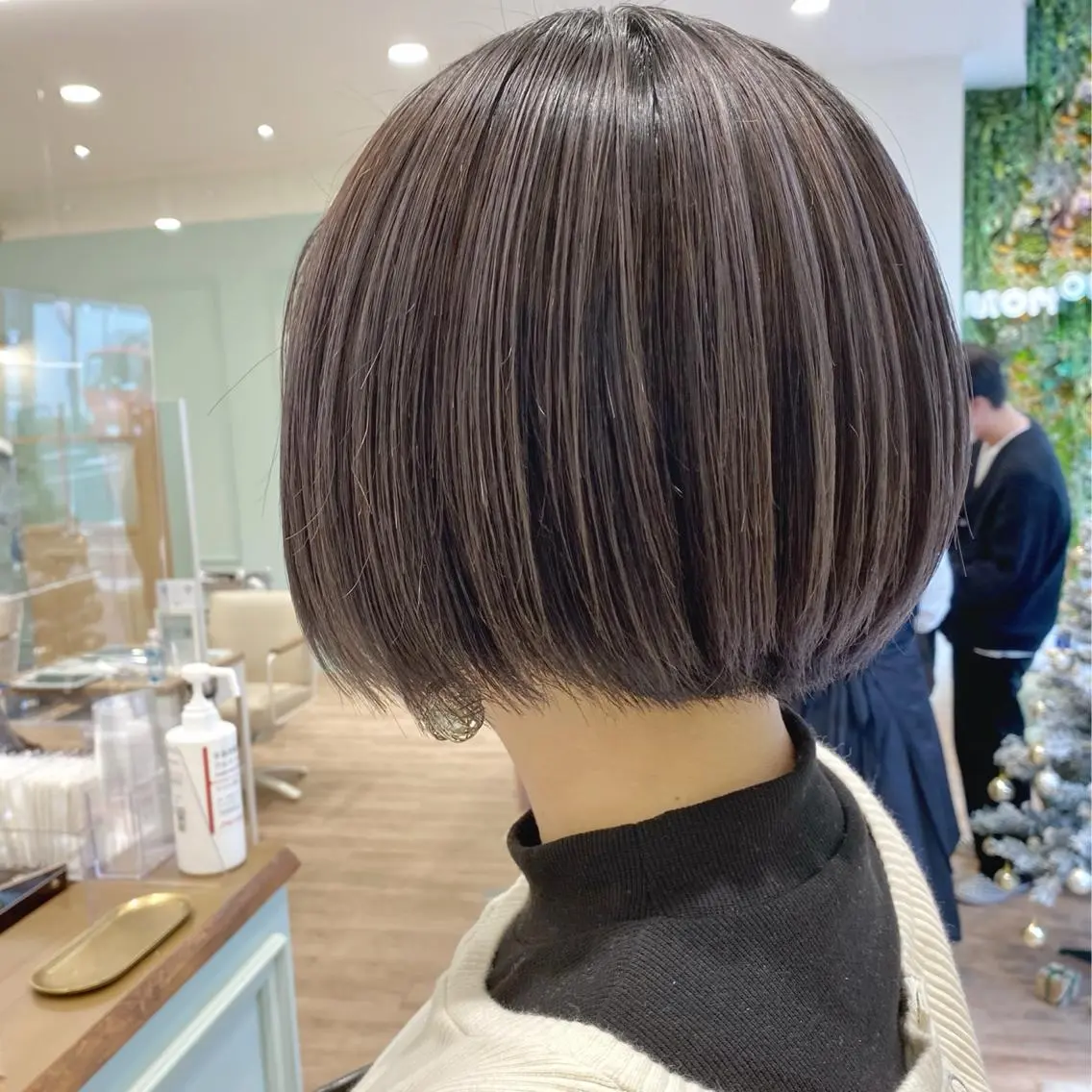 ショート カラー バレイヤージュ ピンクカラー ボブ レイヤーカット ボブとパーマの達人 /美容室難民の方是非のヘアスタイル