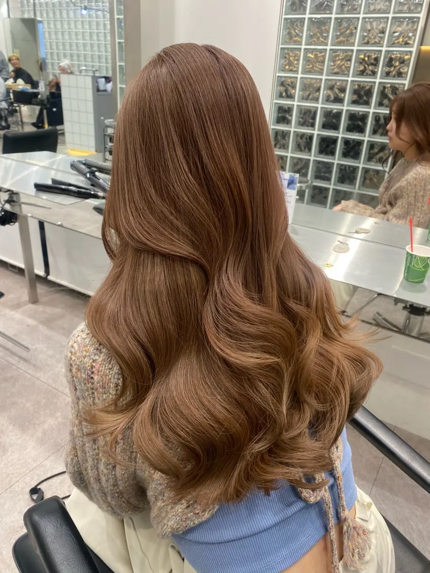 ロング カラー アッシュ ベージュカラー ブリーチ ブラウンカラー ケアブリーチ ヒヤジョウ ユウナ／cinqのヘアスタイル