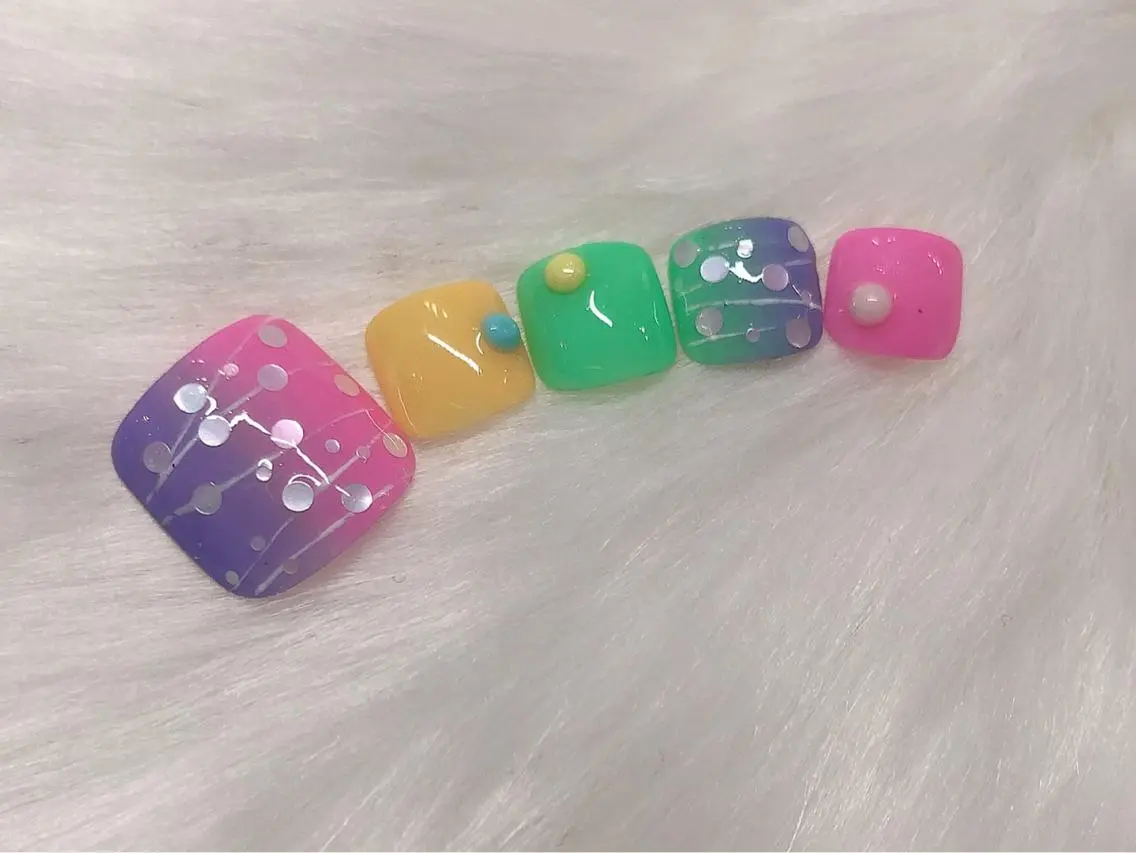ネイル ドット Viva!tip ビバティップネイルのネイルデザイン