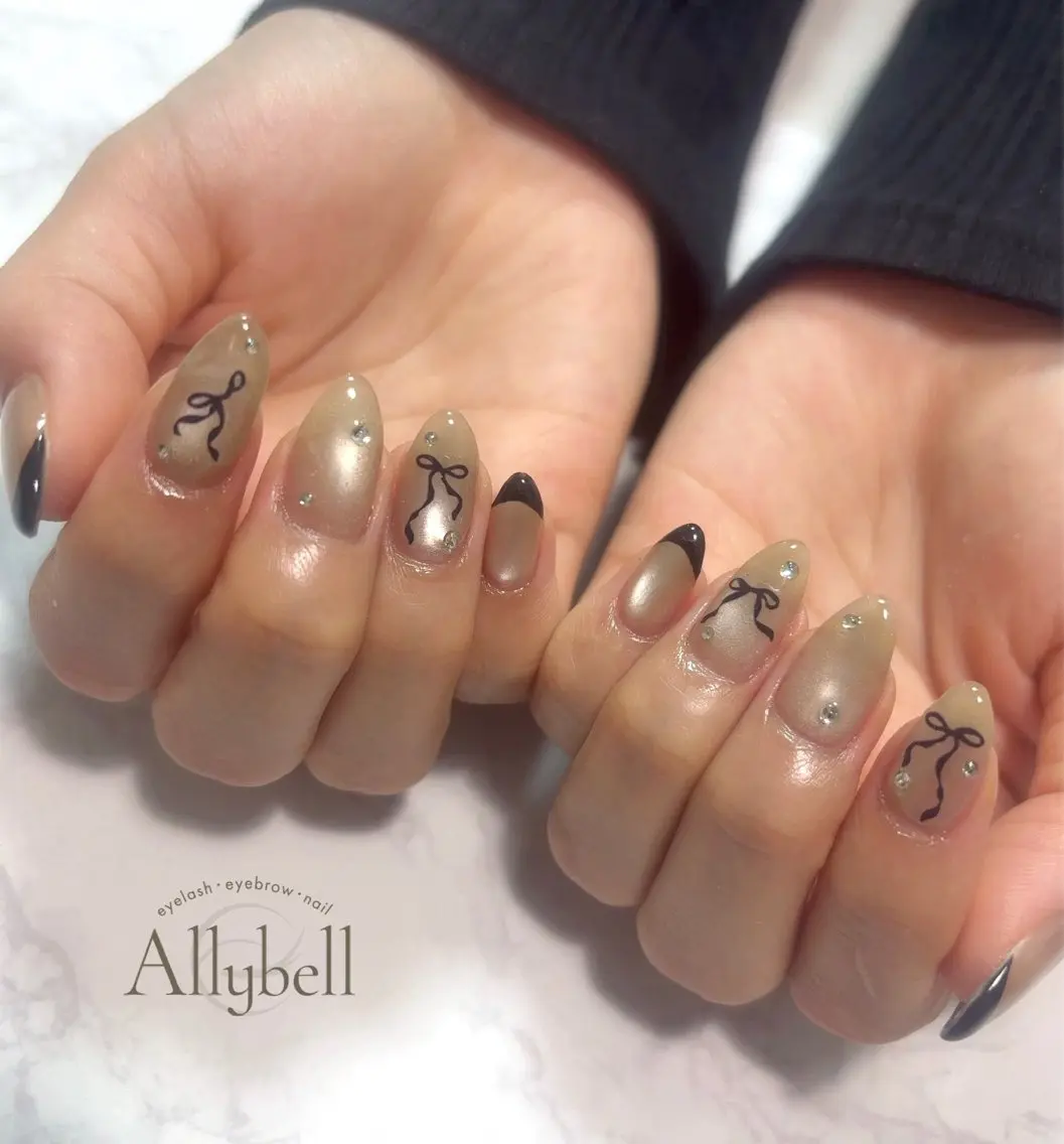 ネイル ハンドネイル Allybell🫧 Momokaのネイルデザイン