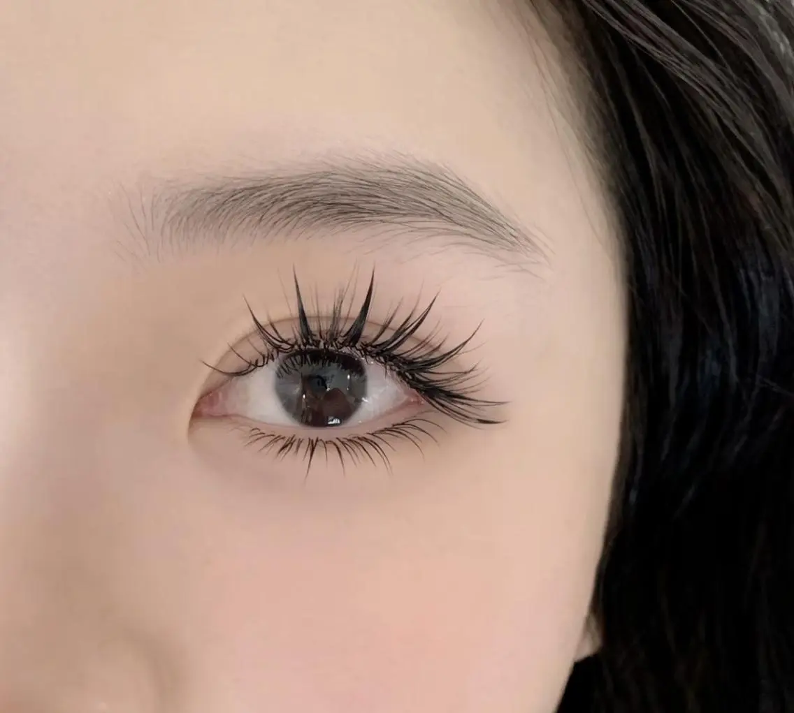 マツエク・マツパ バインドロック 束感まつ毛 フラットラッシュ 韓国風マツエク 下まつげエクステ Haru💖Eye lash🌻日暮里店のマツエク・マツパデザイン